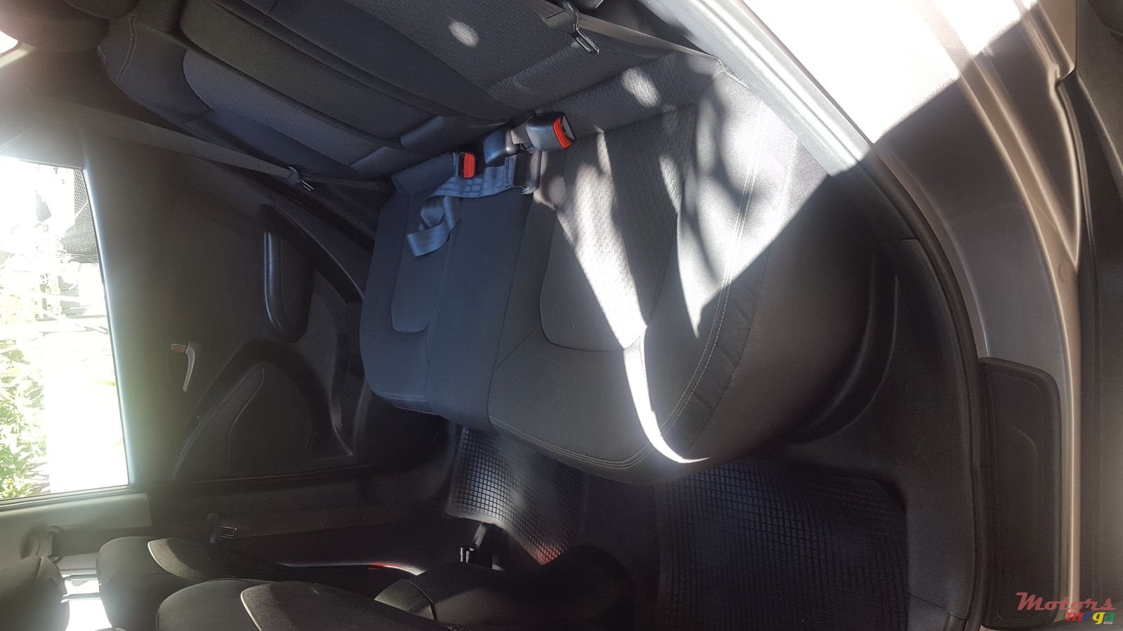 2012' Hyundai ix35 None photo #3