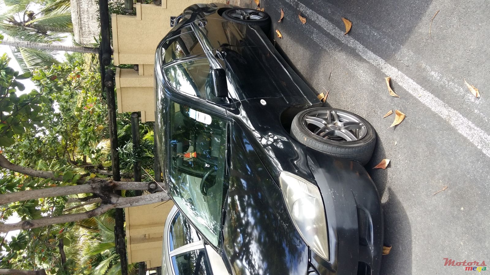 2004' Mitsubishi Lancer Glx photo #3