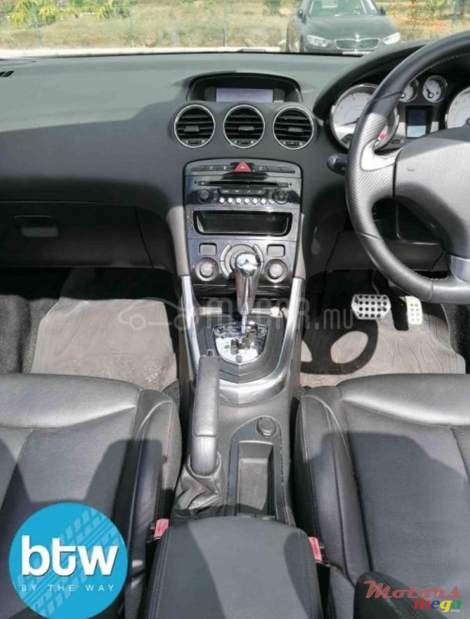 2014' Peugeot 308 photo #4