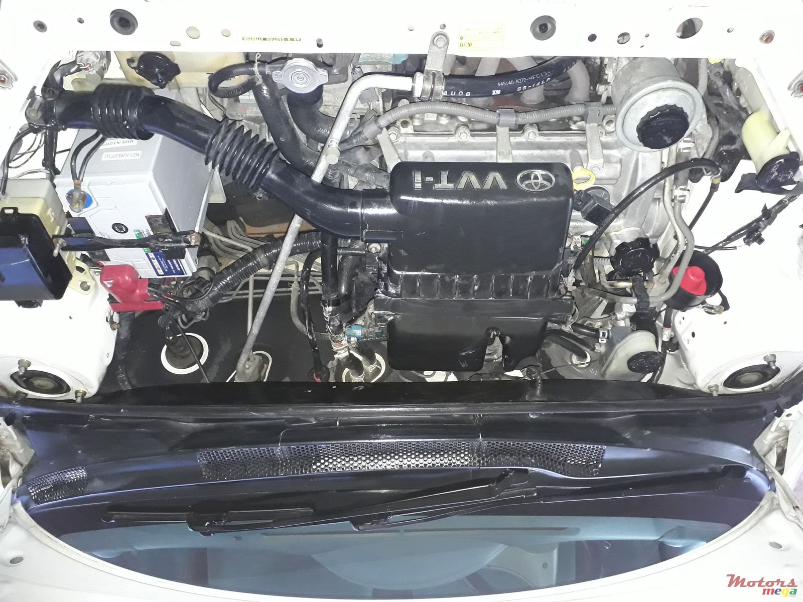 1999' Toyota Vitz photo #4