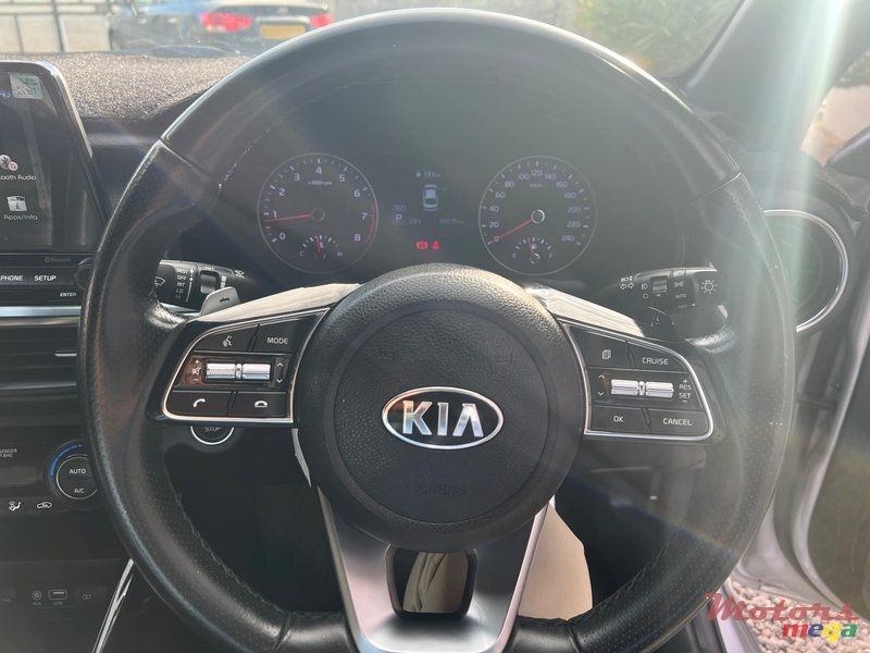 2019' Kia Cerato photo #6