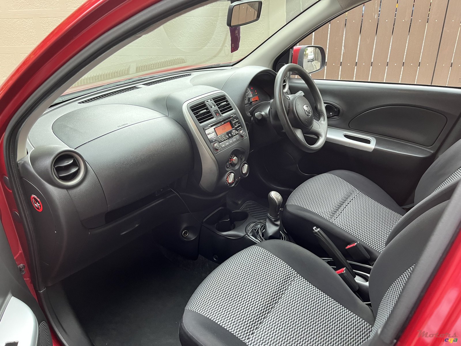 2017' Nissan Micra photo #7