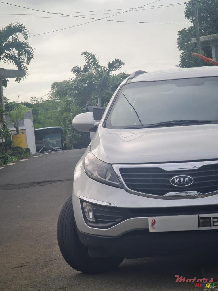 2012' Kia Sportage photo #3