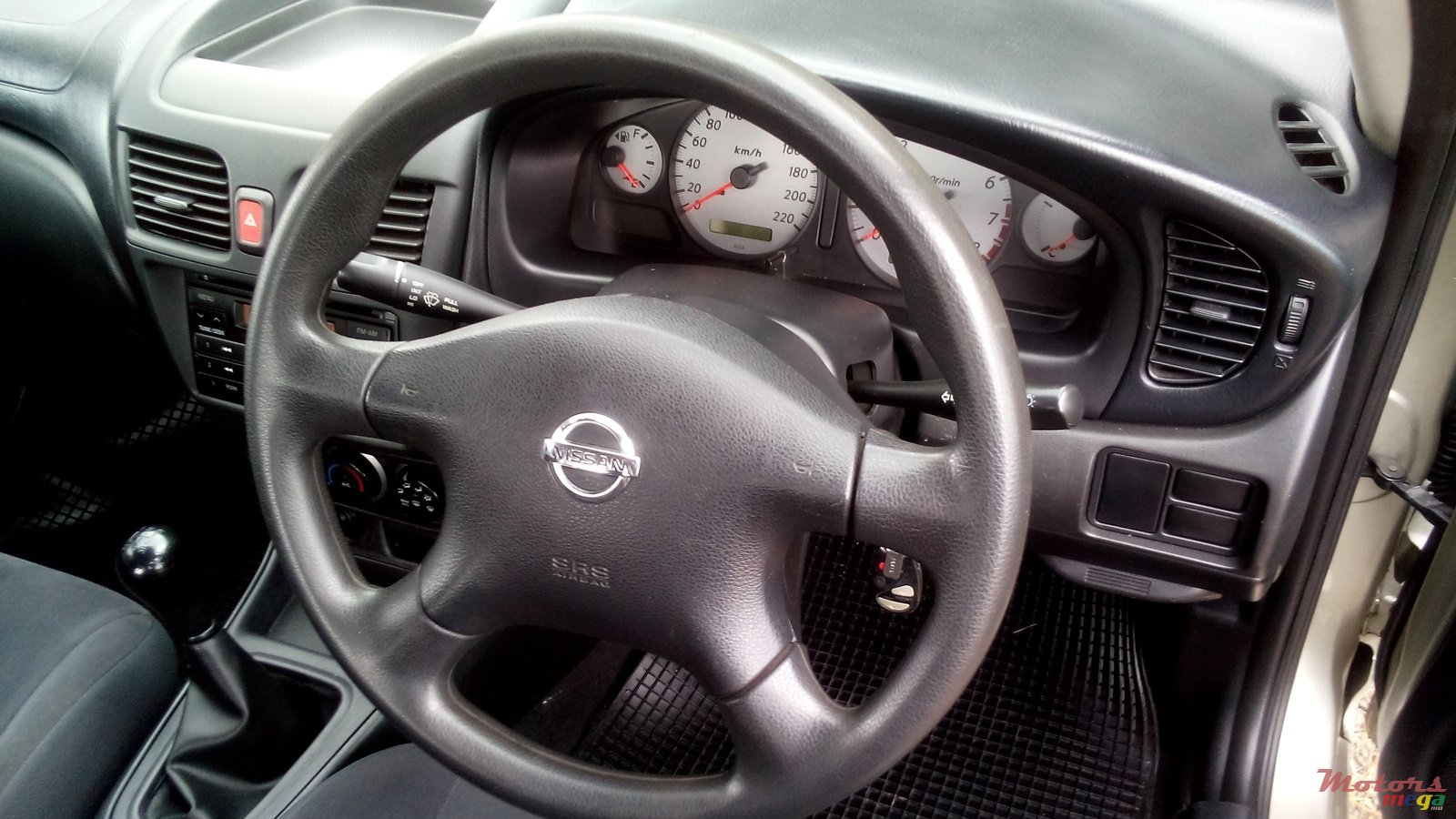 2010' Nissan Sunny N18 photo #4