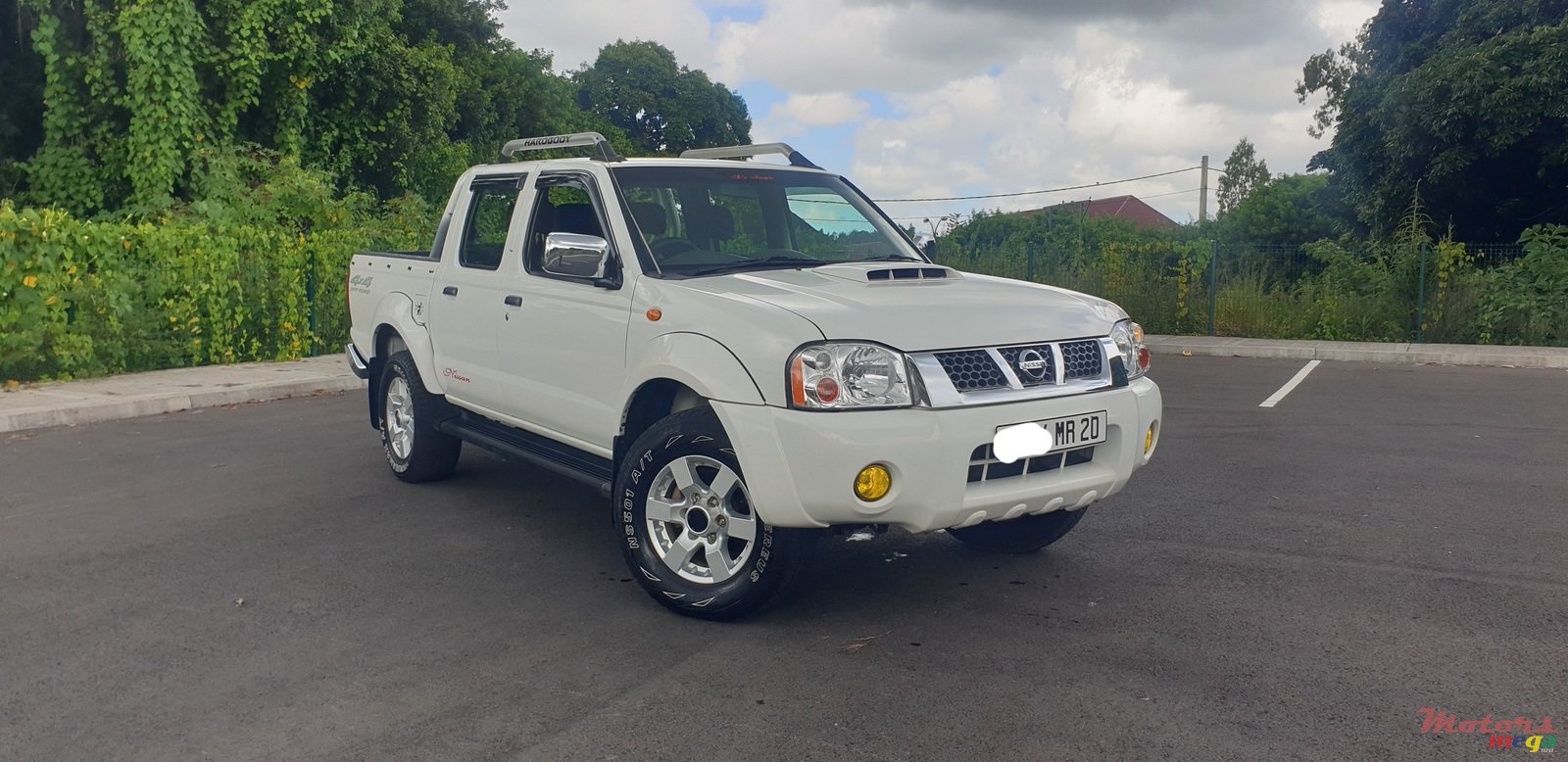 2020' Nissan Hardbody NP300 photo #1