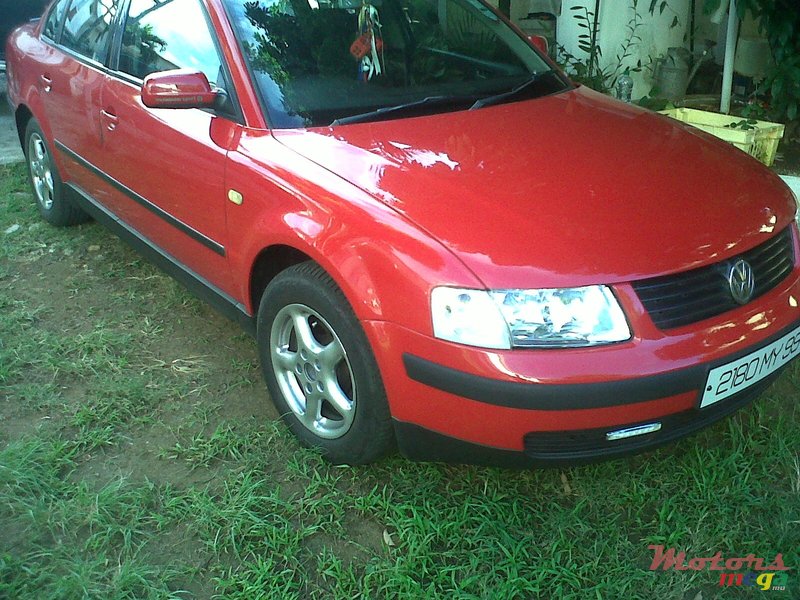 1999' Volkswagen Passat B5 photo #1