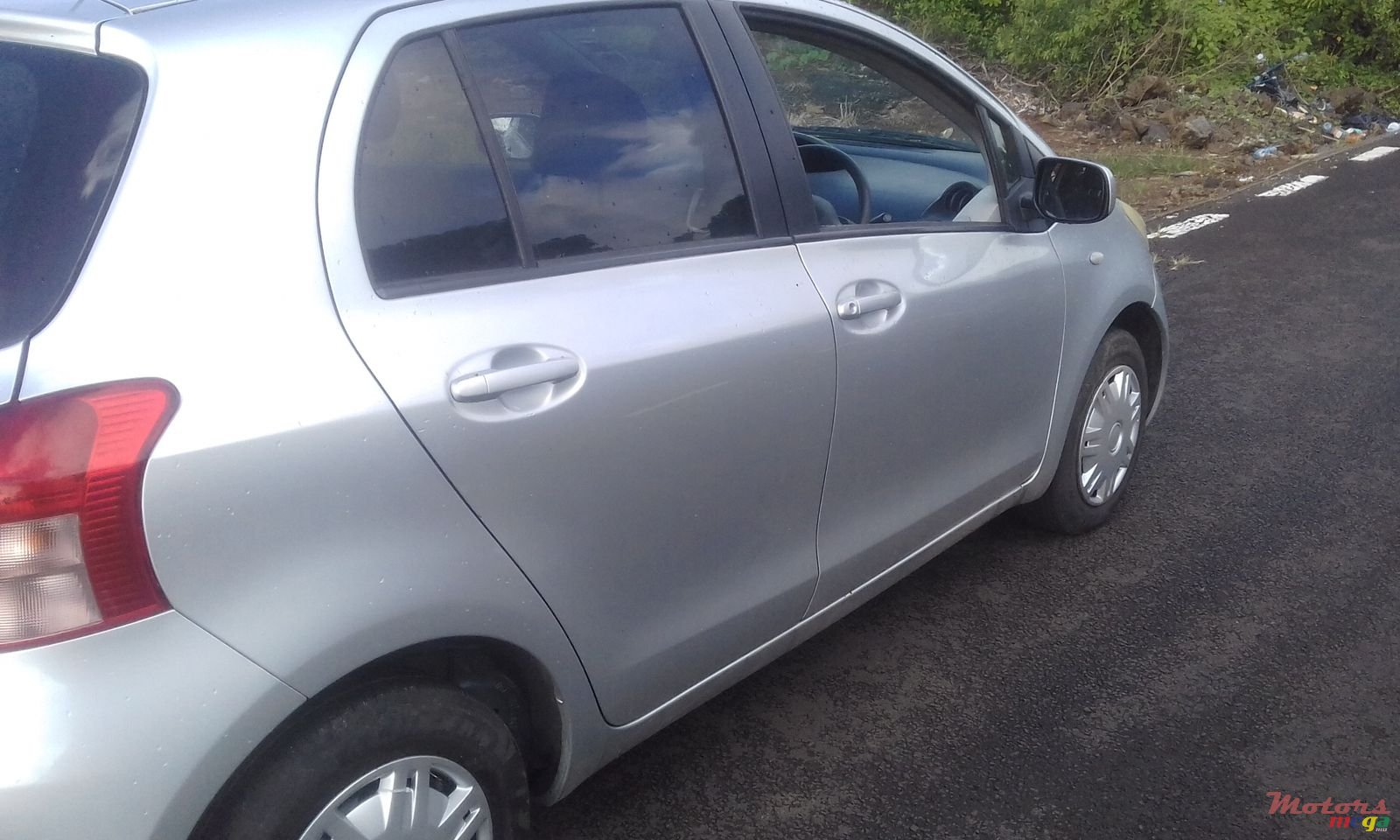 2007' Toyota Vitz nil photo #5