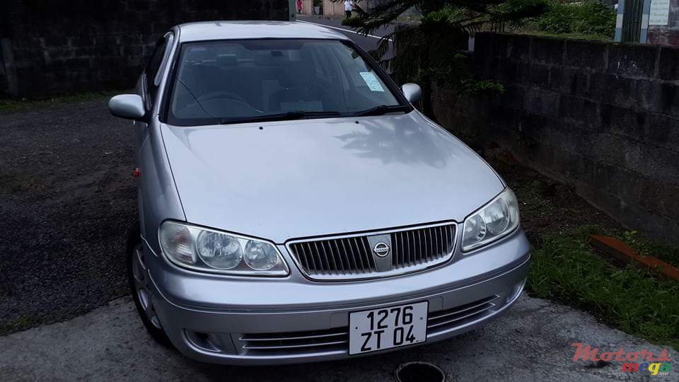 2004' Nissan Sunny N17 photo #1