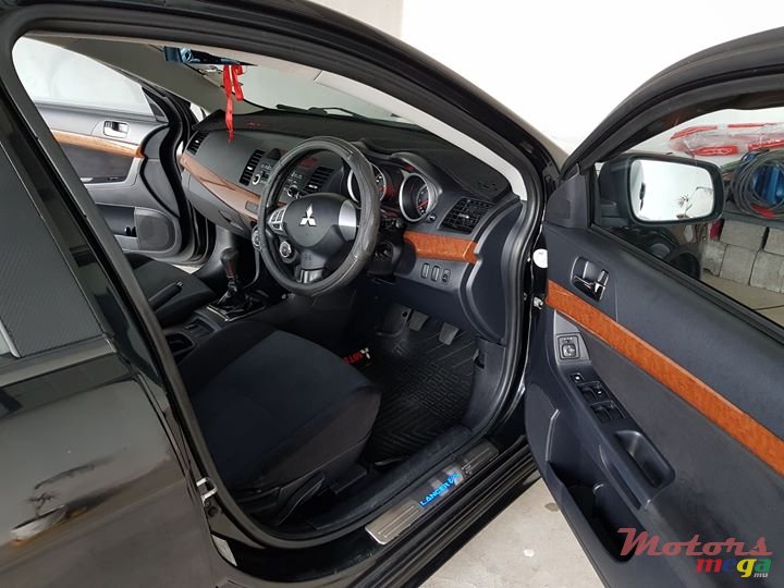 2008' Mitsubishi Lancer EX photo #3