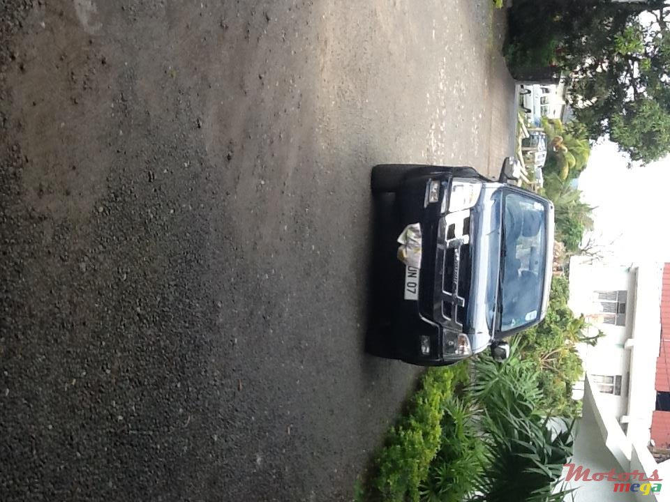 2007' Isuzu photo #7