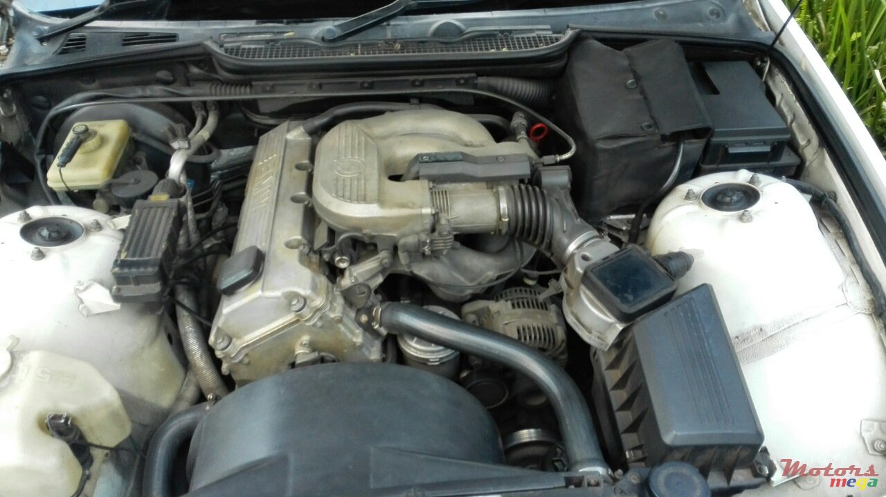 1995' BMW 316 photo #2