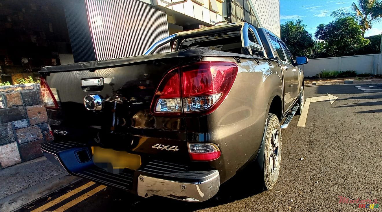 2018' Mazda BT50 photo #6