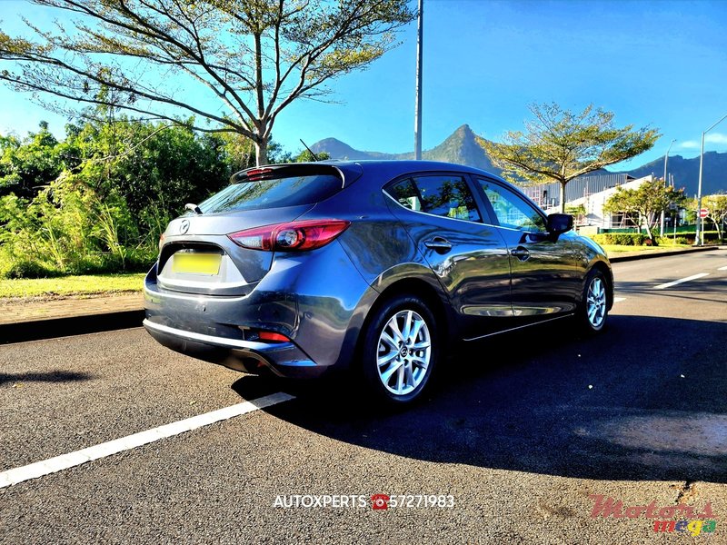 2018' Mazda 3 Hatchback. photo #3