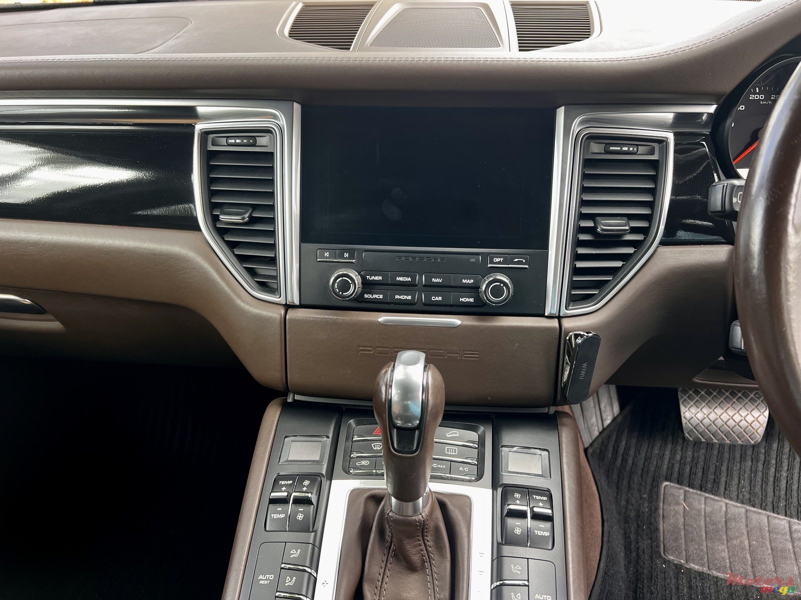 2017' Porsche Macan photo #7