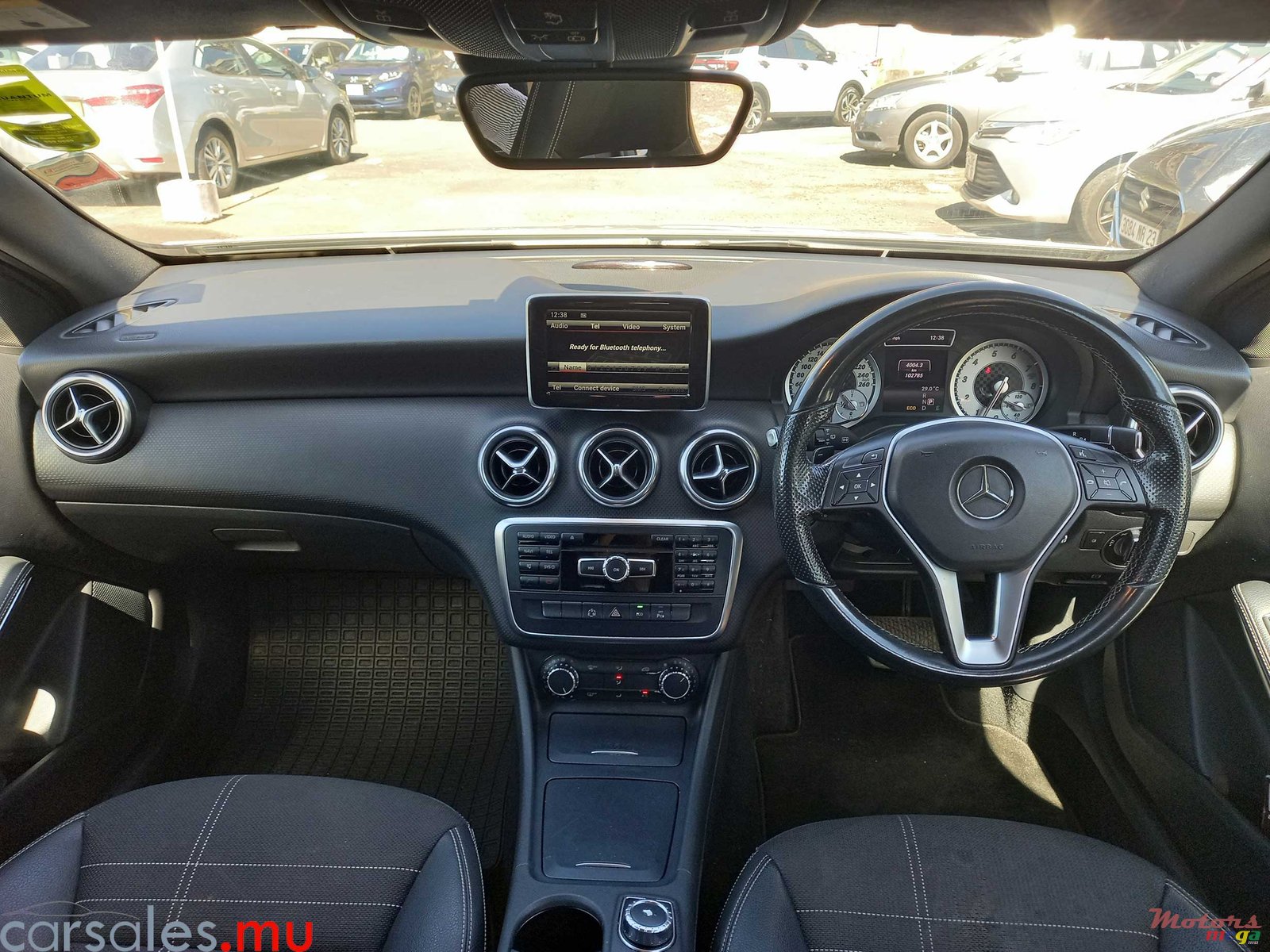 2014' Mercedes-Benz A 180 Style photo #6