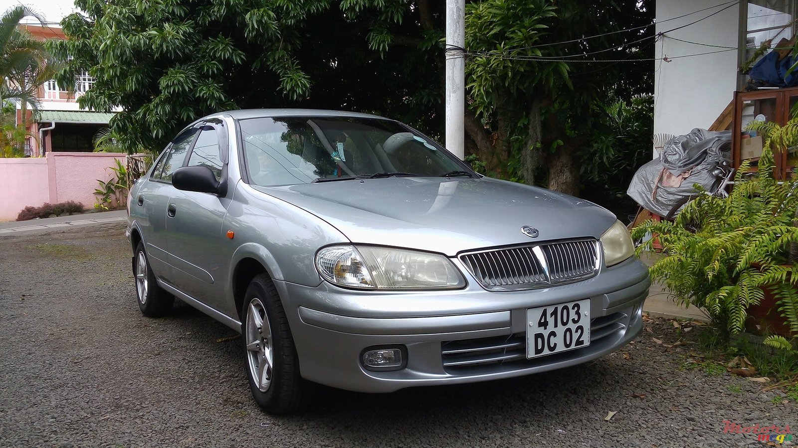 2002' Nissan Sunny photo #5
