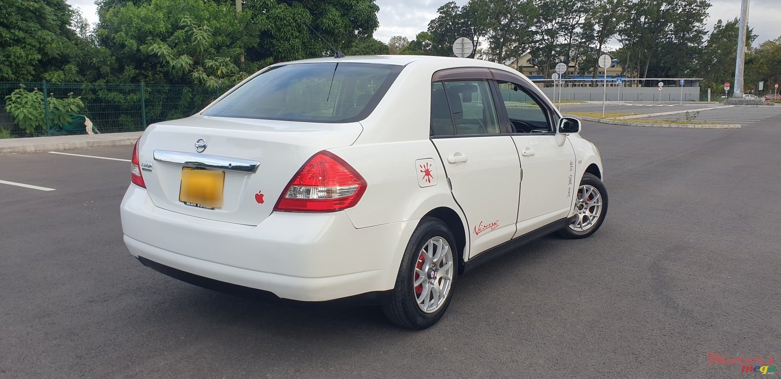 2006' Nissan Tiida photo #3