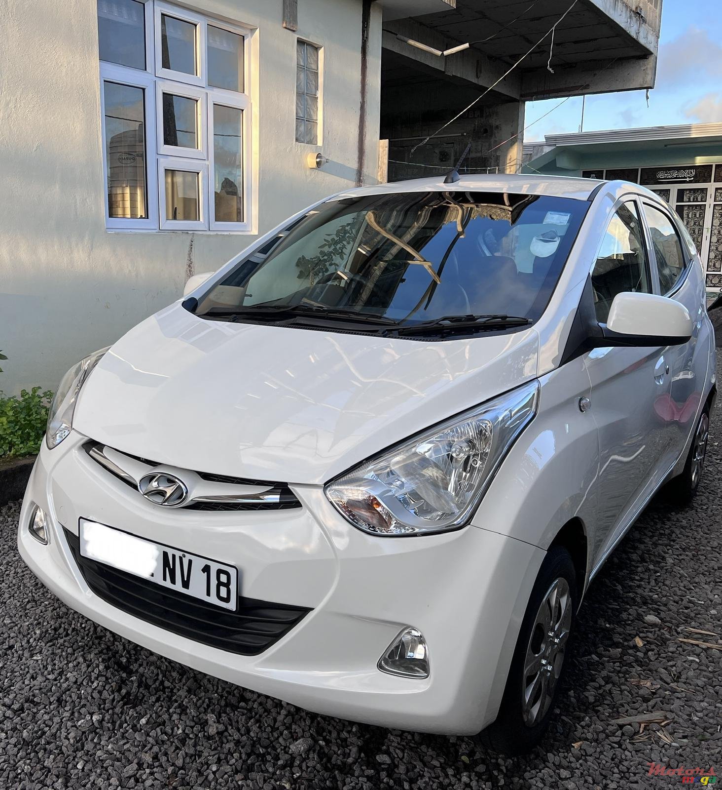 2018' Hyundai EON photo #2