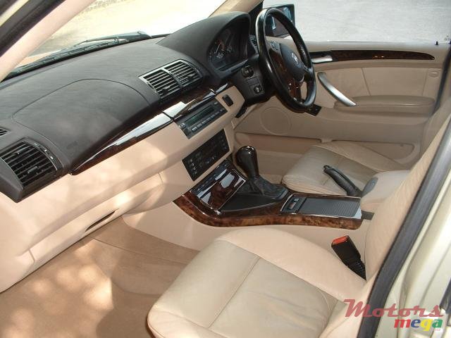 2001' BMW X1 photo #1