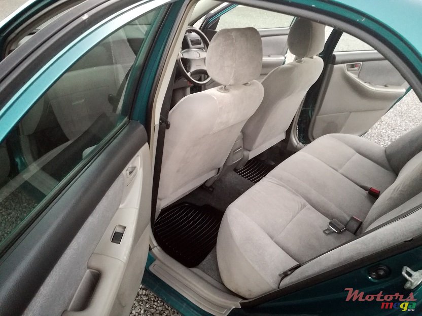 2002' Toyota Corolla NZE X-Manual JAPAN photo #4