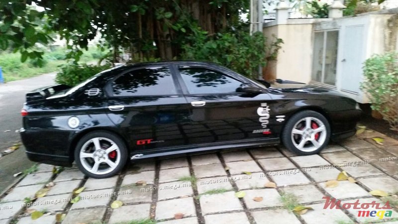 2000' Alfa Romeo photo #4