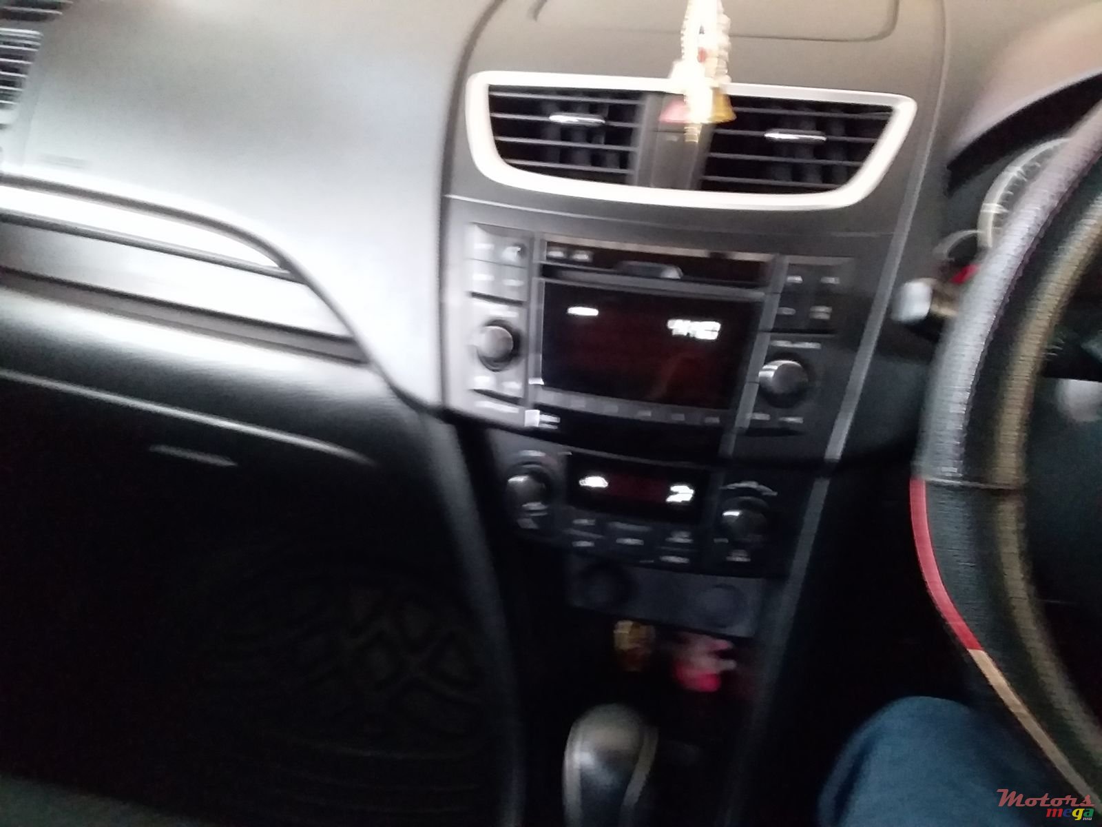 2012' Suzuki Swift japon photo #3