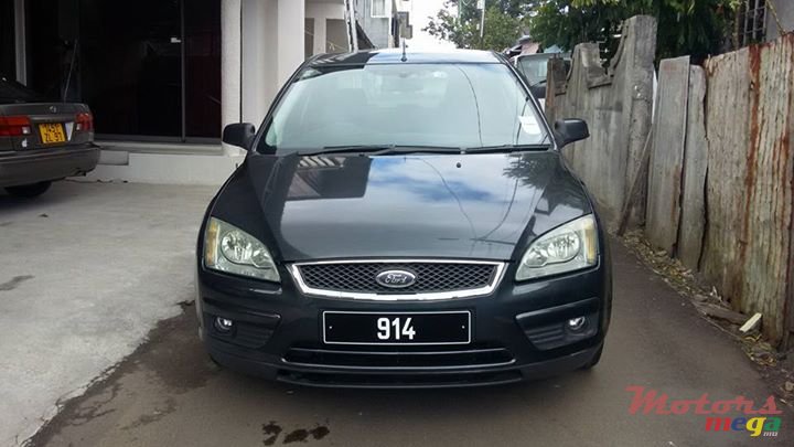 2007' Ford Focus photo #1