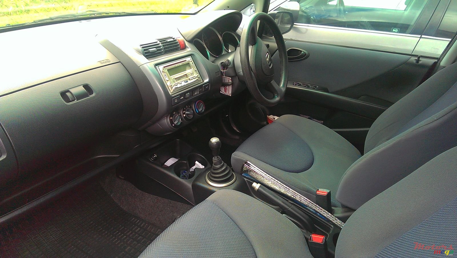 2004' Honda Jazz body kits & concave rims photo #3