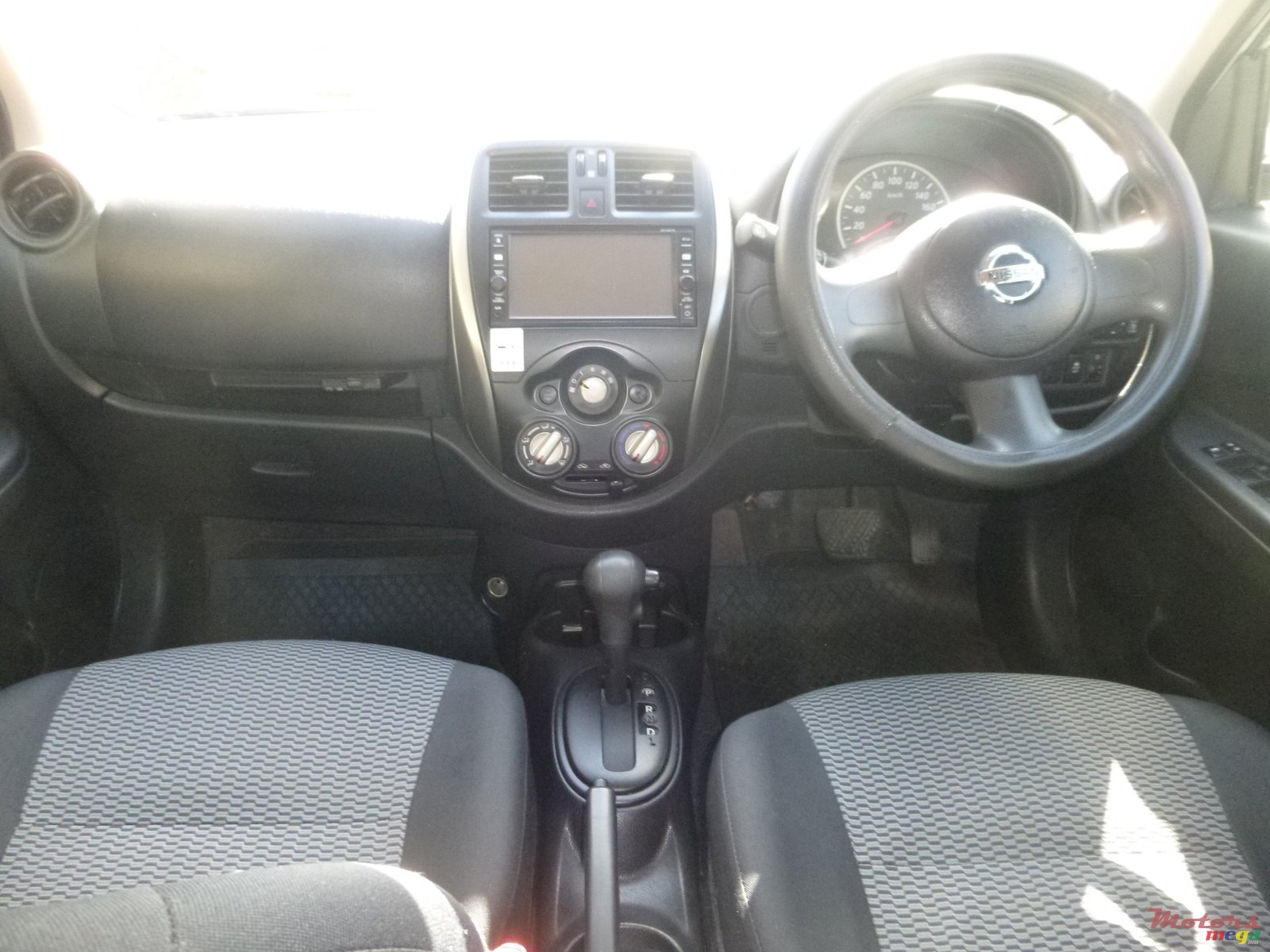 2017' Nissan March photo #7