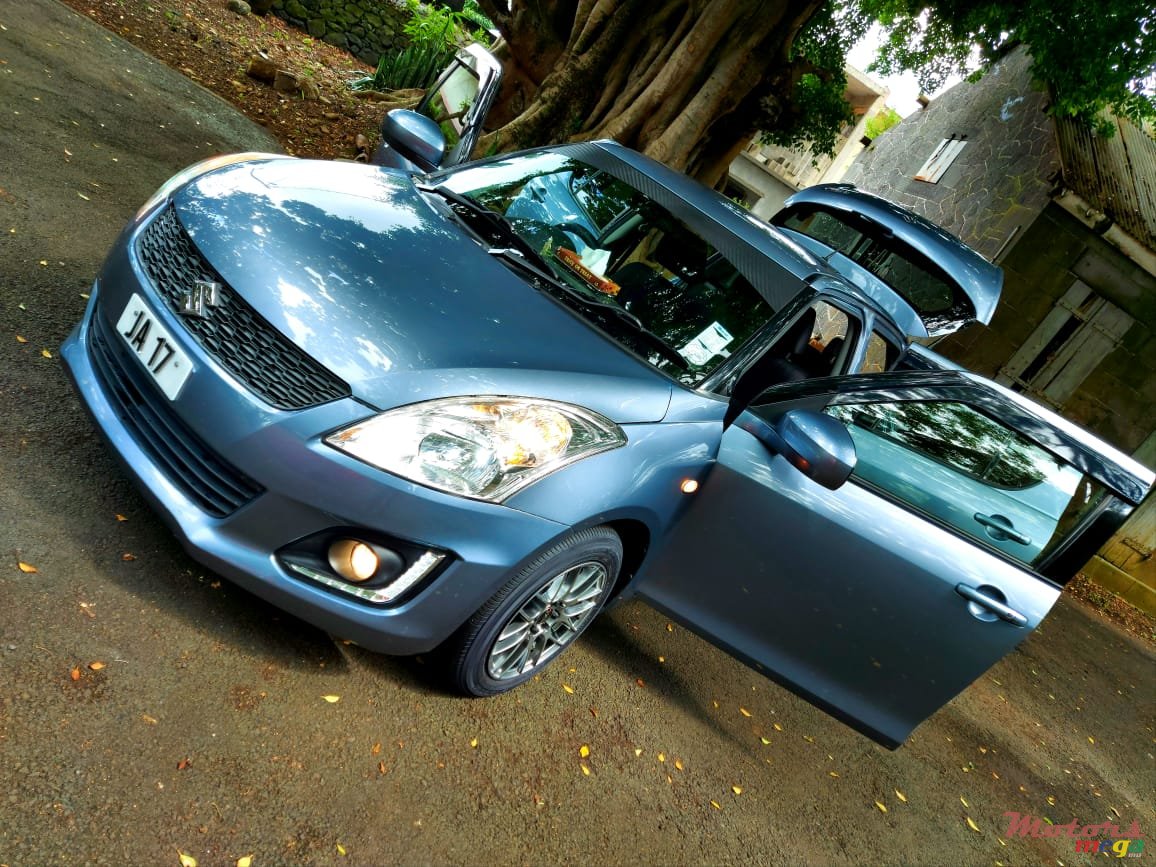 2016' Suzuki Swift Dorigine photo #4