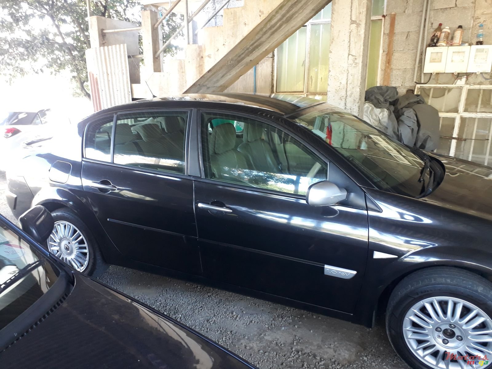 2006' Renault Megane photo #6