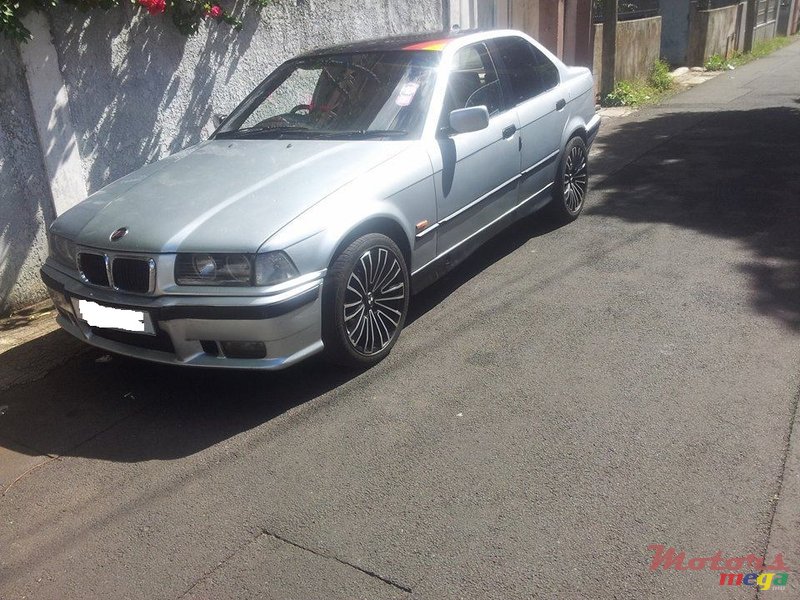 1998' BMW 316 316i (e36) photo #1