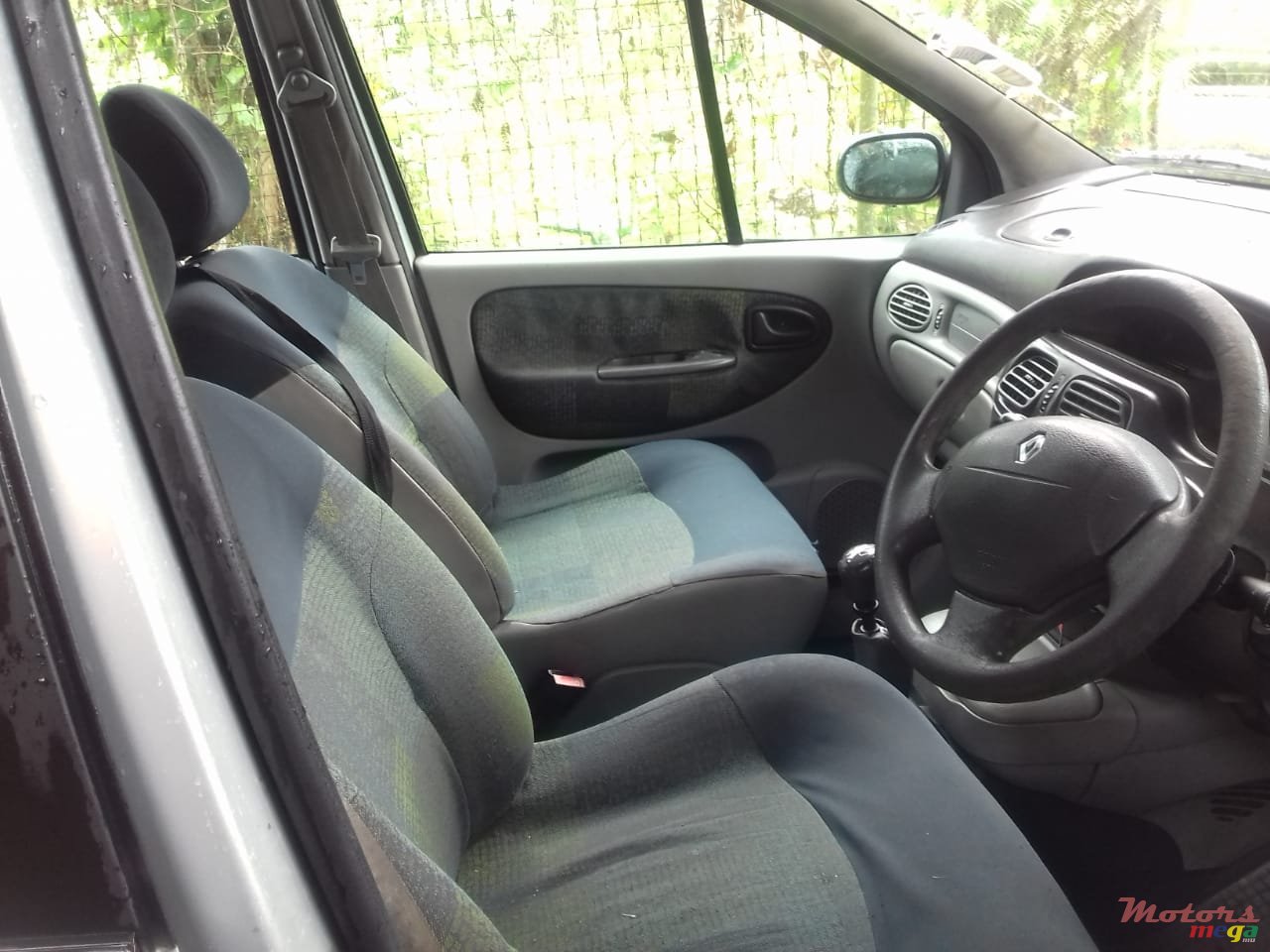 2002' Renault Scenic 1.4l petrol photo #4