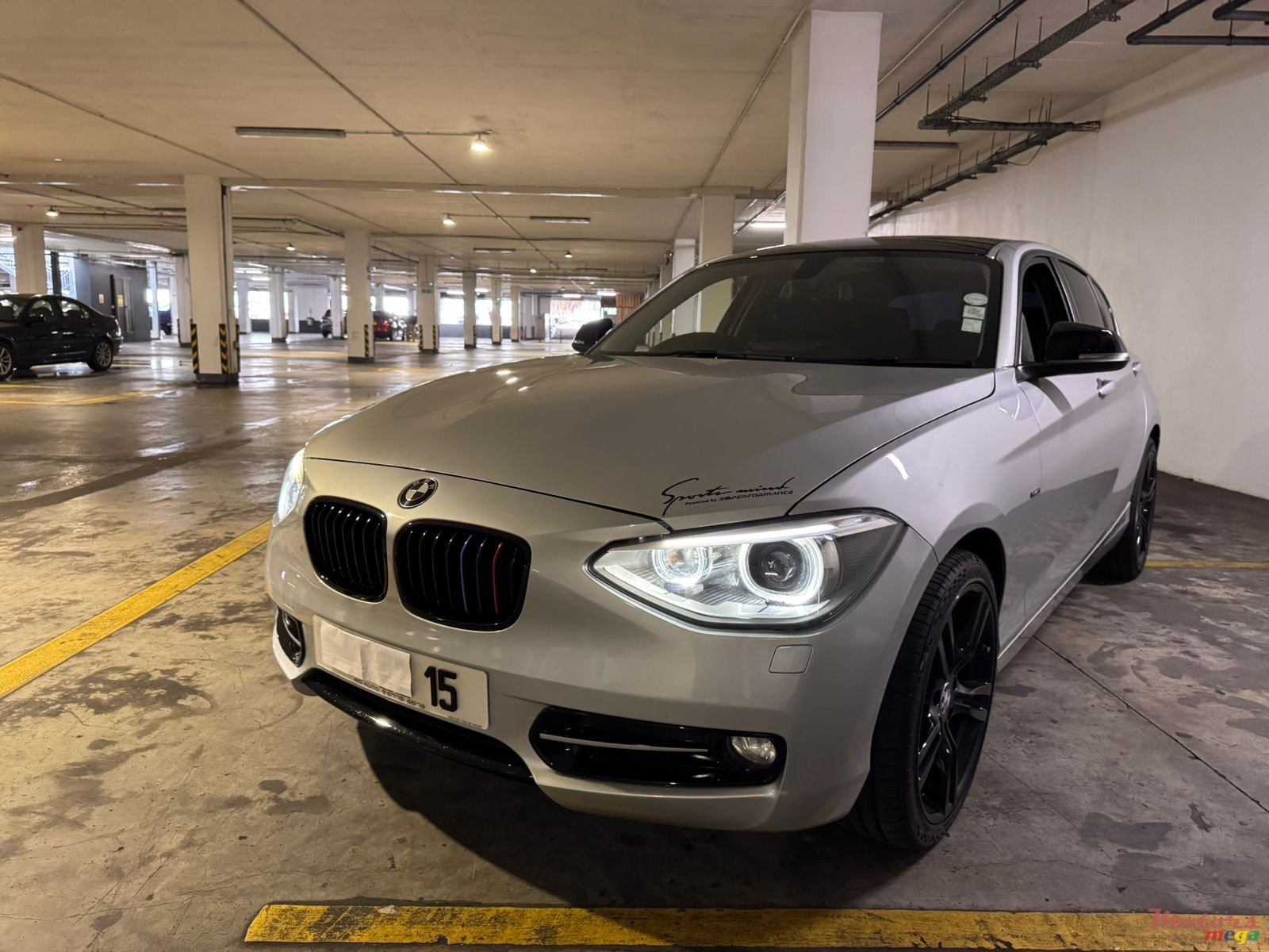 2015' BMW 116 Sport Line photo #2