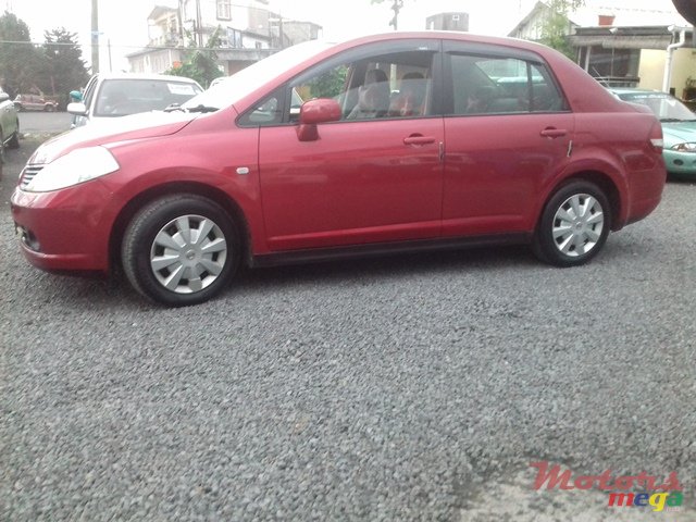 2005' Nissan Tiida photo #4