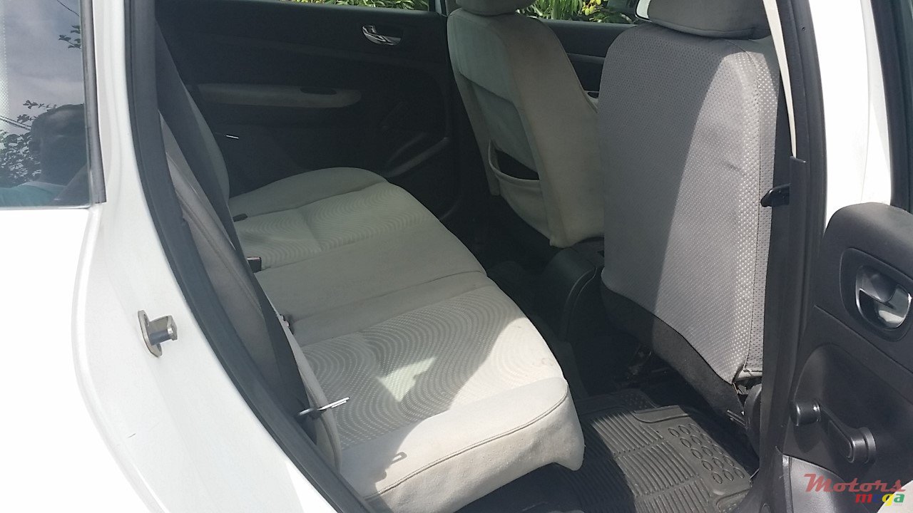 2004' Peugeot 307 photo #5