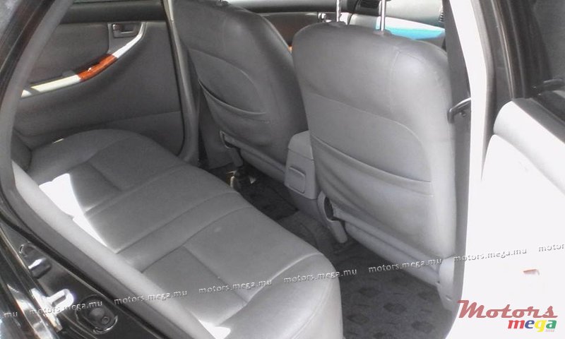 2001' Toyota photo #1