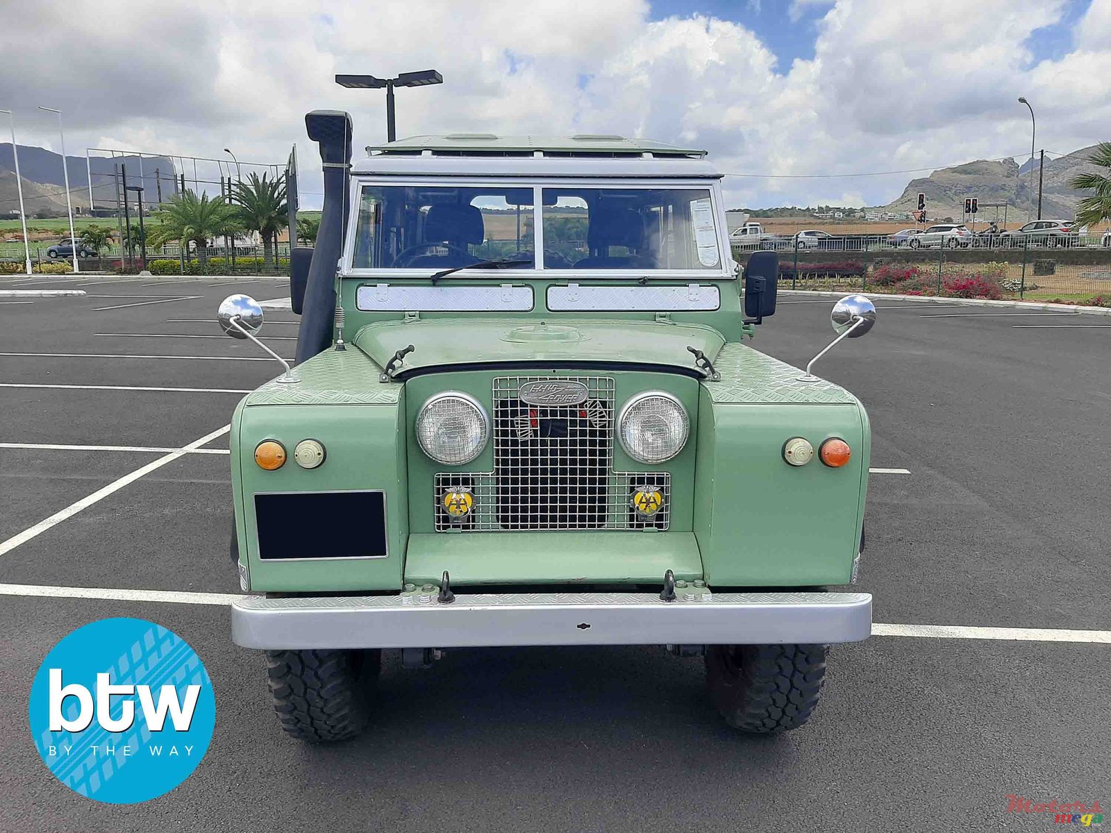 1970' Land Rover photo #2
