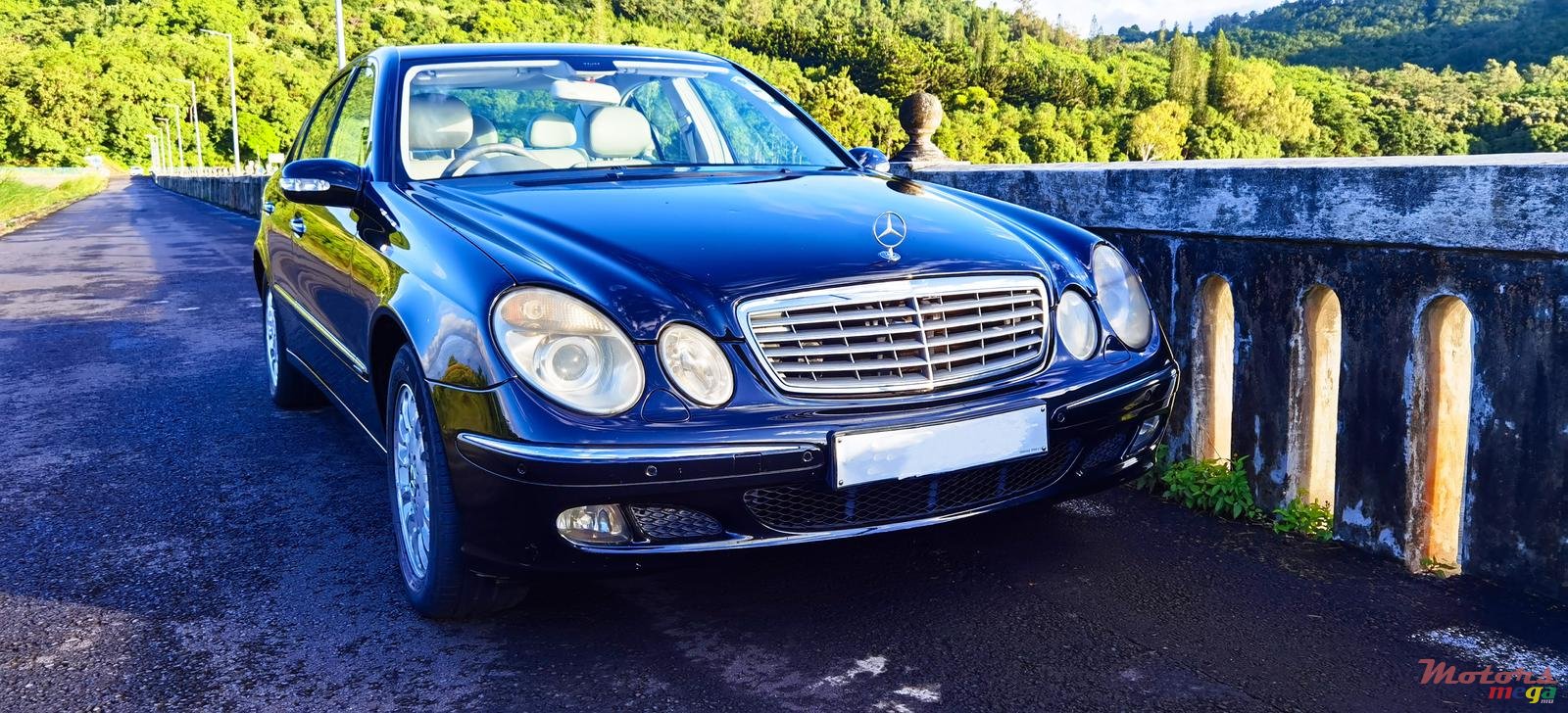 2006' Mercedes-Benz E-Class E280 Elegance photo #2