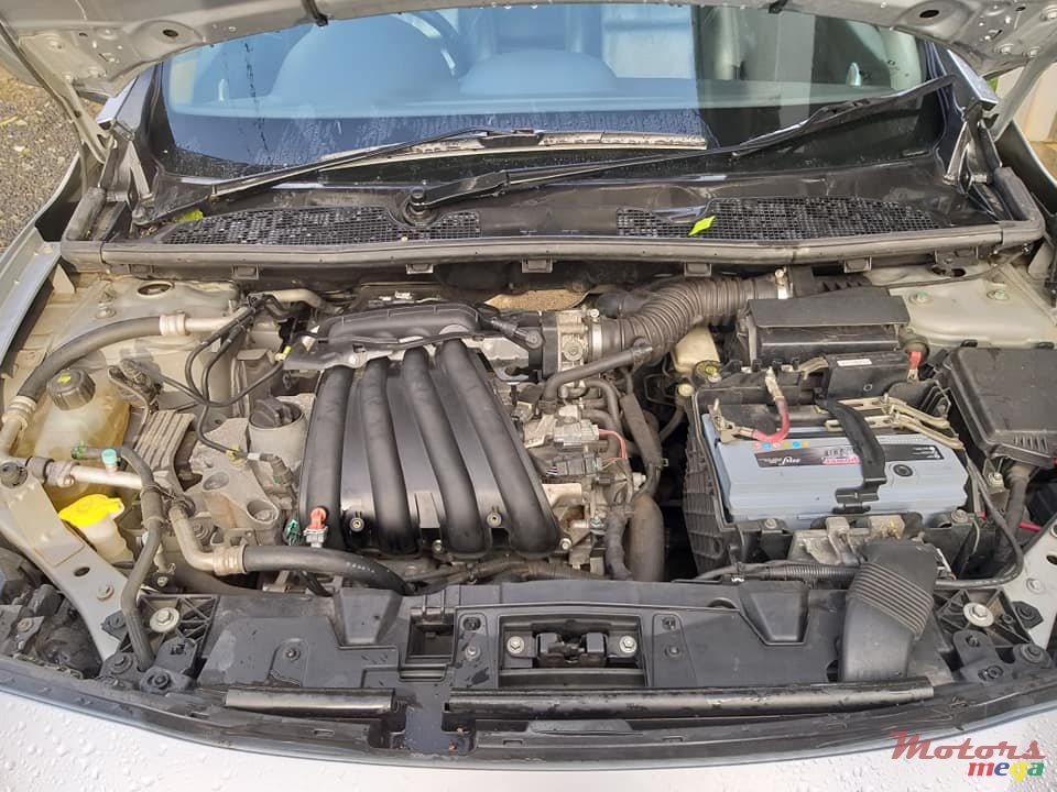 2012' Renault Fluence 1.6L MANUAL photo #5