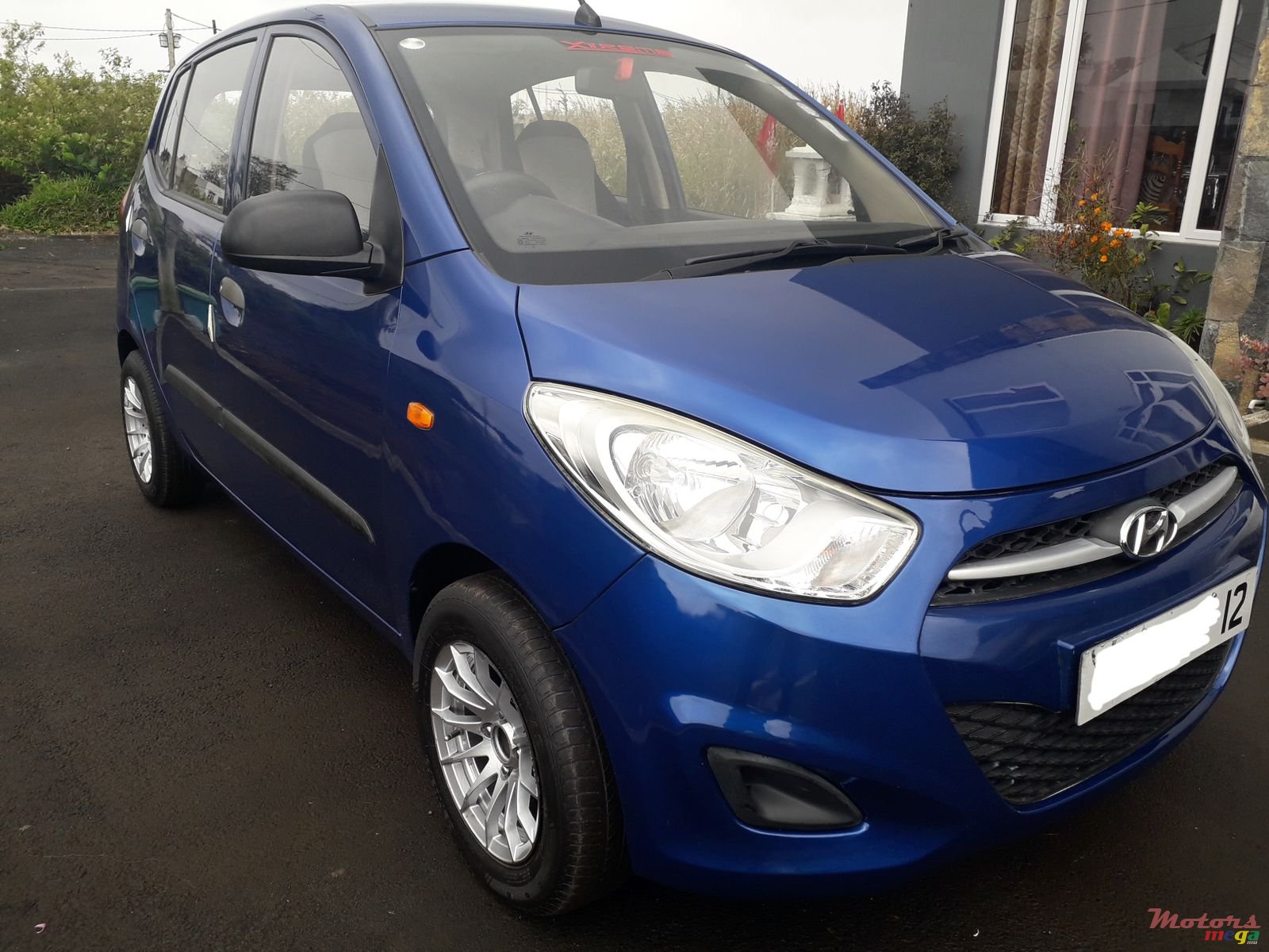 2012' Hyundai i10 Automatic photo #2