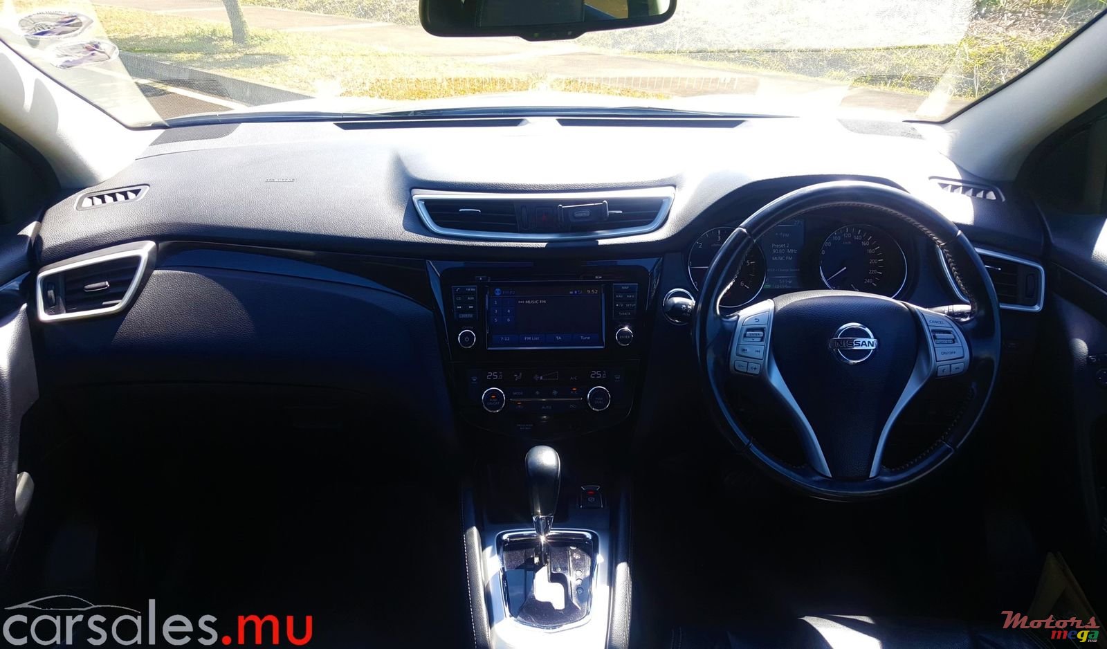 2015' Nissan Qashqai 1.6 dci Tekna photo #6