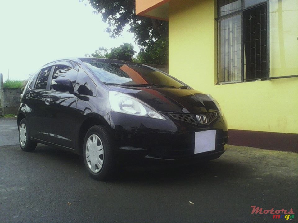 2009' Honda Fit photo #1