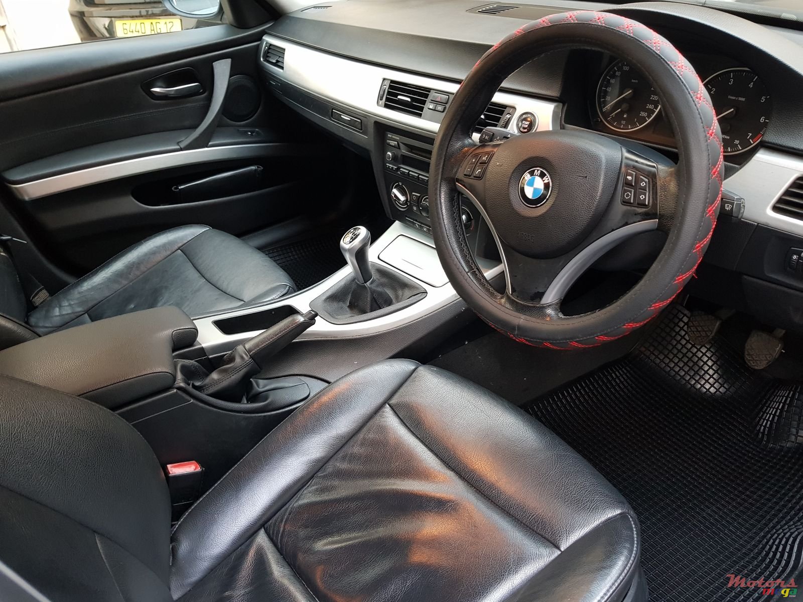 2009' BMW 320 photo #5