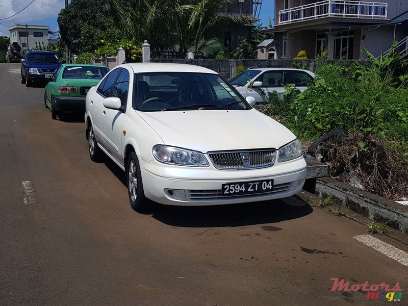 2004' Nissan Sunny photo #1