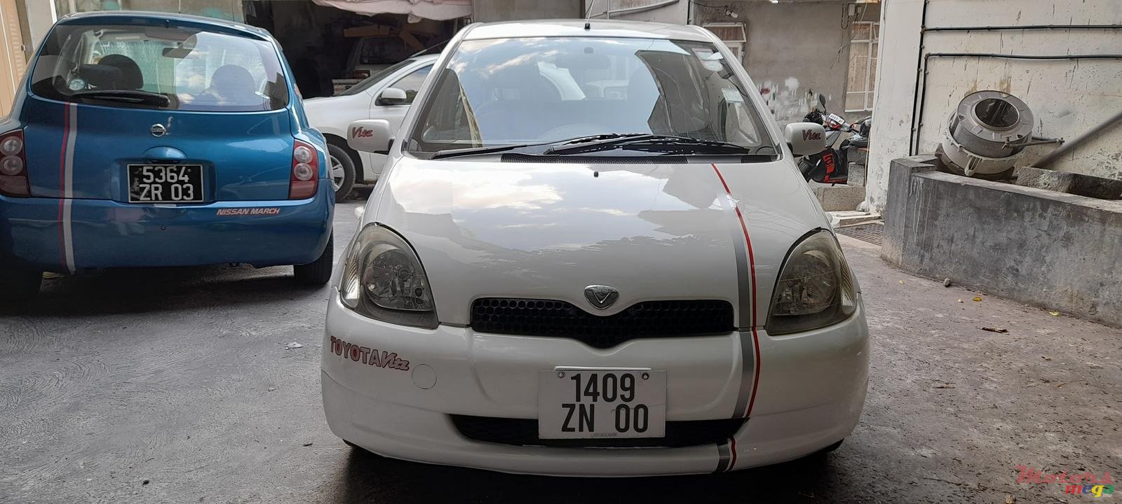 2000' Toyota Vitz photo #5