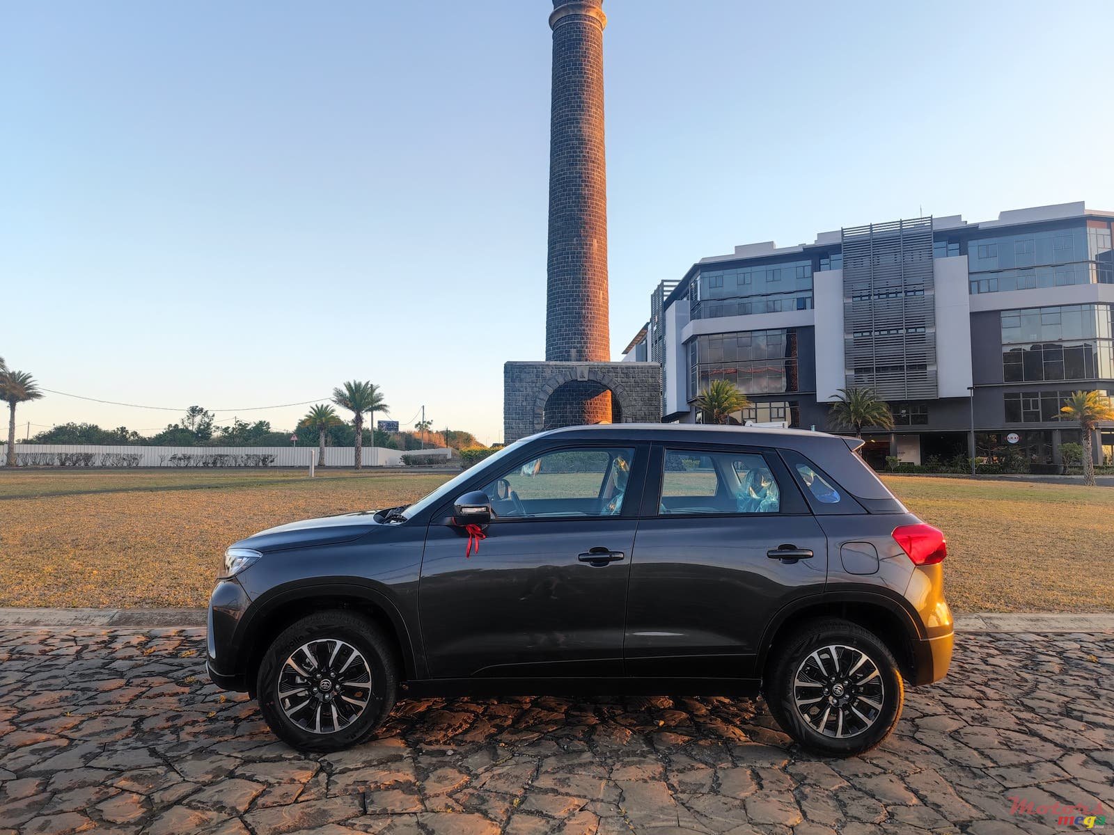 2022' Toyota Urban Cruiser photo #3