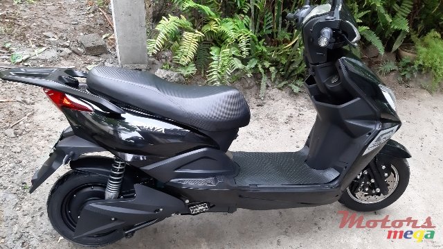 2020' Suzuki Sanya photo #2