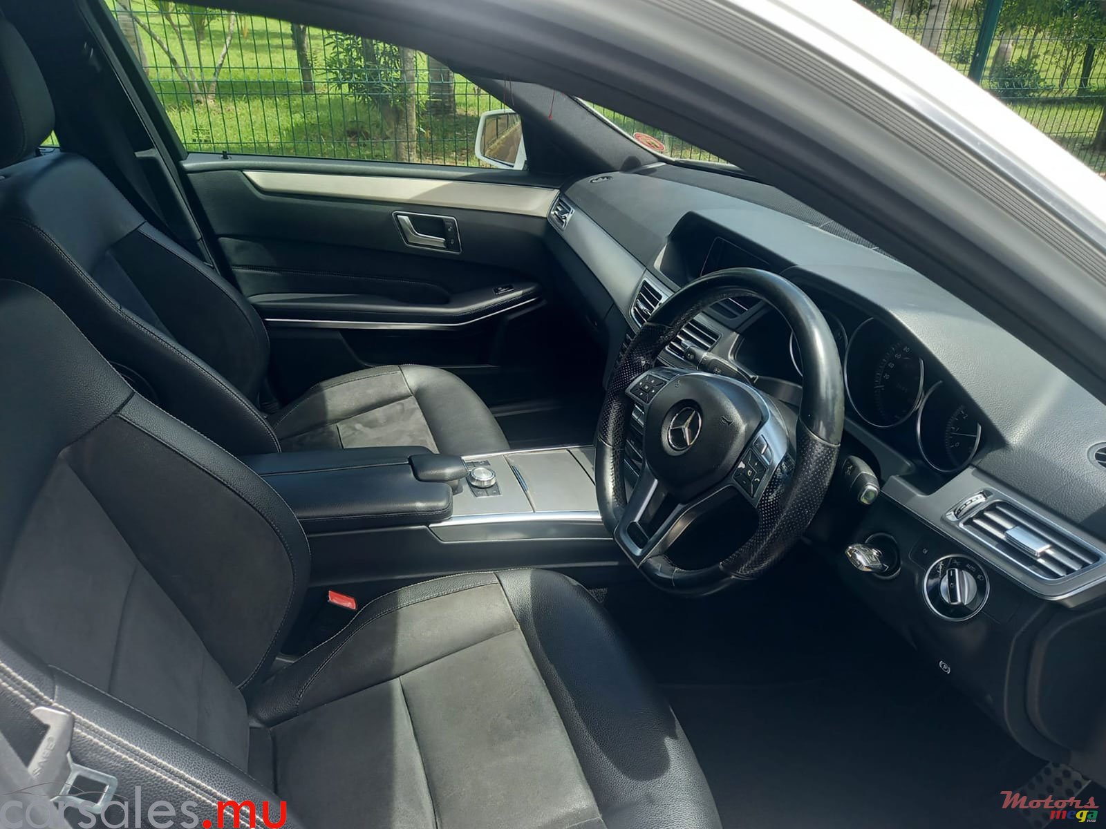 2013' Mercedes-Benz E 250 2.0 AMG photo #6