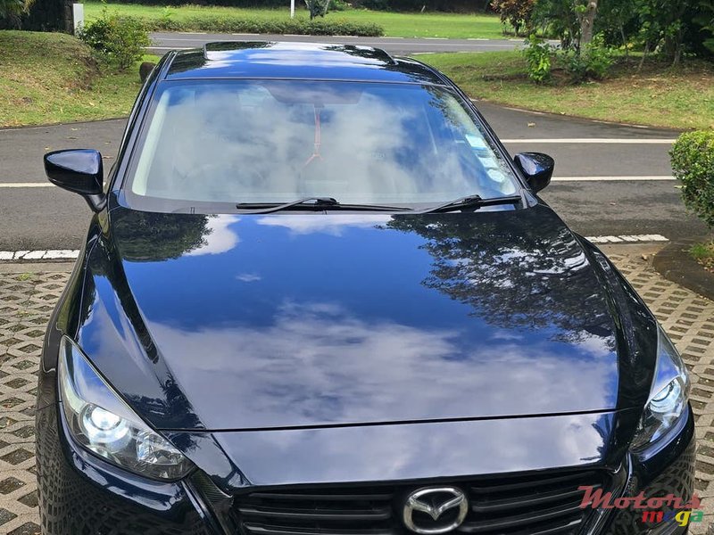 2017' Mazda 3 photo #1